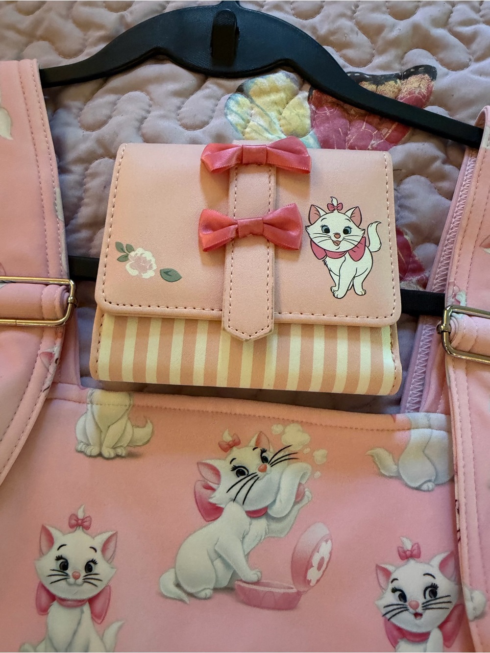 Blackmilk Marie Disney
Short Overalls with Marie Disney wallet - Picture 2 of 11
